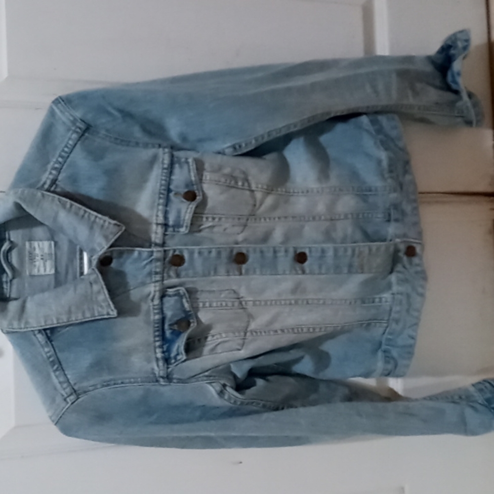 Women's jean jacket